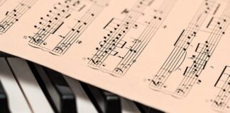 Jak słuchać muzyki na iPhone bez internetu?